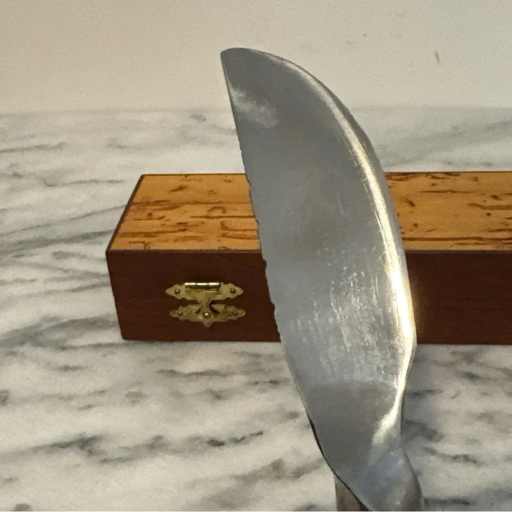 Walton railroad spike Knife in Wooden presentation Box #64 NIB NEW